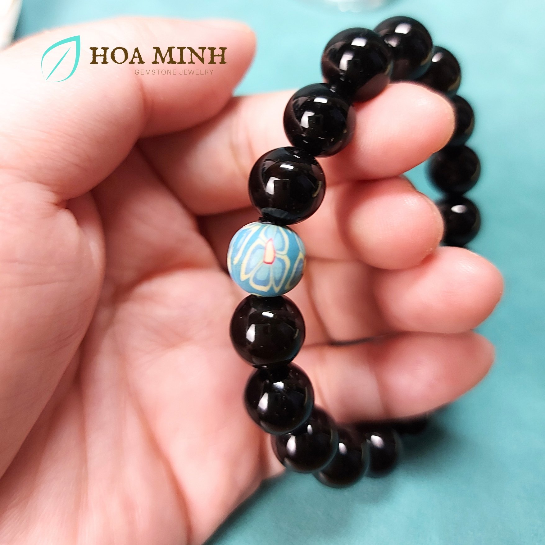 9-vong-tay-phong-thuy-da-ma-nao-den-size-hat-10-li-phoi-vien-dat-set-hoa-phong-cach-doc-dao-sang-trong-hoa-minh-gem.jpg
