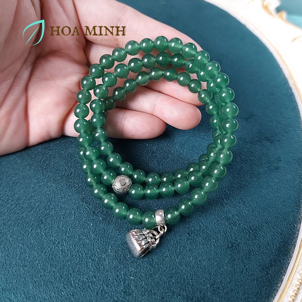 6-vong-tay-da-ma-nao-mau-xanh-ngoc-size-6-2-li-kieu-quan-3-vong-phoi-charm-bi-chu-phuc-chiec-tui-no-xinh-xan-hap-menh-moc-hoa-hoa-minh-gem.jpg