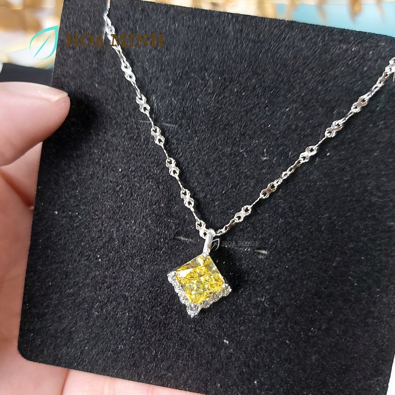 10-mat-day-xoan-da-nam-phi-vang-vuong-size-hot-10-li-sang-trong,-quy-phai-os62302f-hoa-minh-gem.jpg