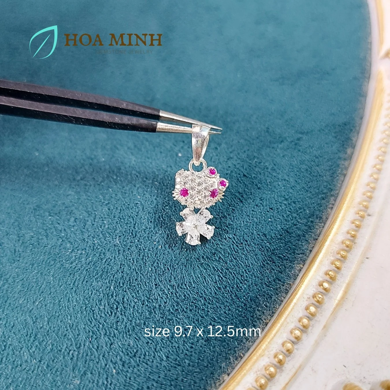 4-mat-day-bac-nguyen-chat-kieu-kit-ty-hoa-dinh-da-lap-lanh-os77402f-hoa-minh-gem.jpg