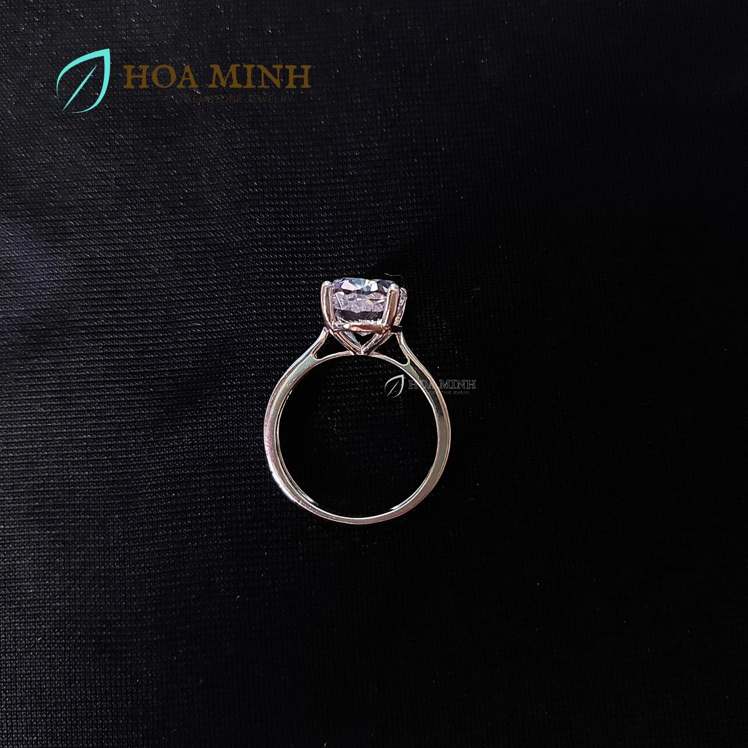 8-nhan-bac-nguyen-chat-len-vien-chu-xoan-thach-anh-nam-phi-trang-kieu-oval-size-9x11-lap-lanh-tuyet-dep-os63202f-hoa-minh-gem.jpg