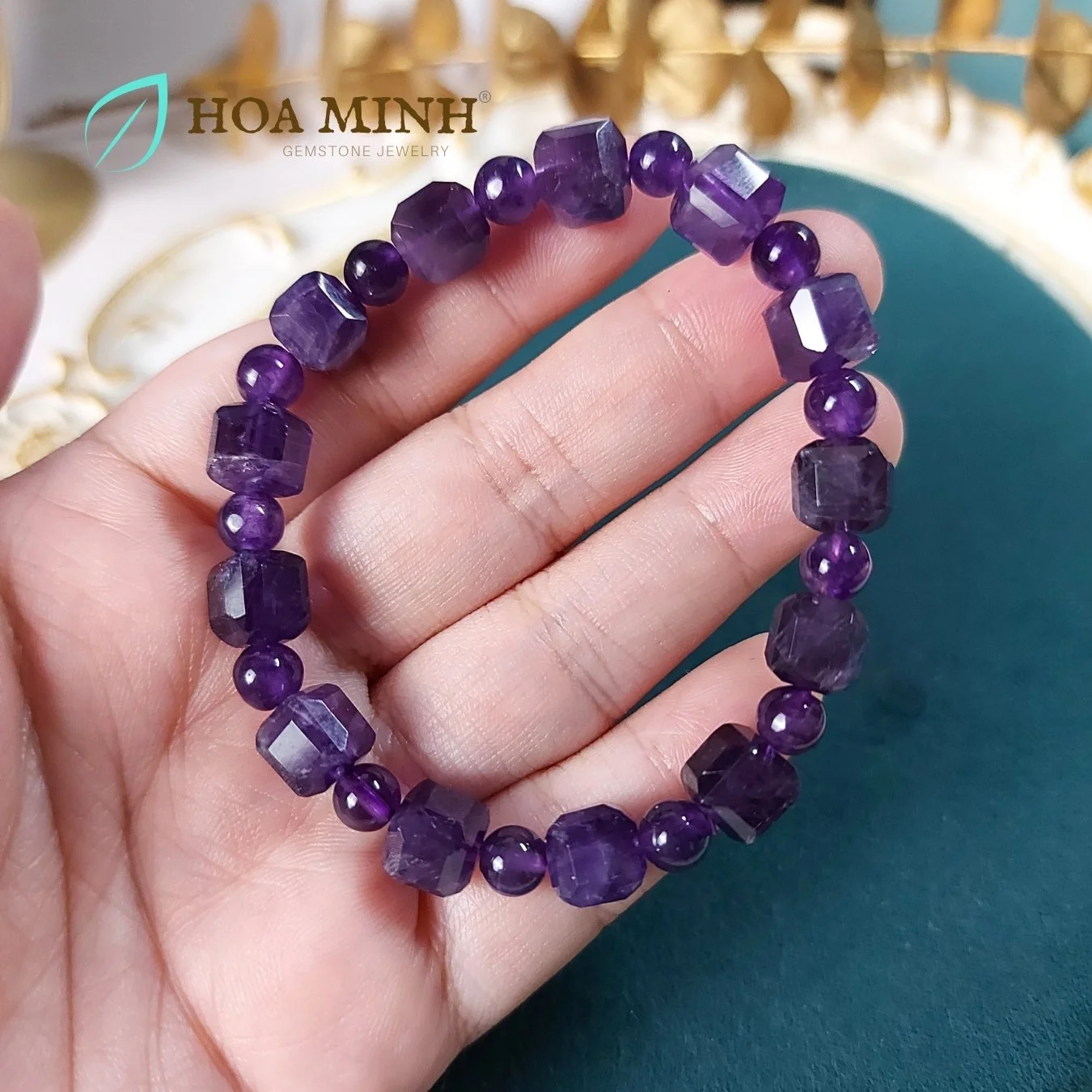 3-vong-tay-da-thach-anh-tim-amethyst-tu-nhien-size-8-li-kieu-hat-vuong-cat-giac-lap-lanh-phoi-vien-tron-thach-anh-tim-hoa-minh-gem.jpg