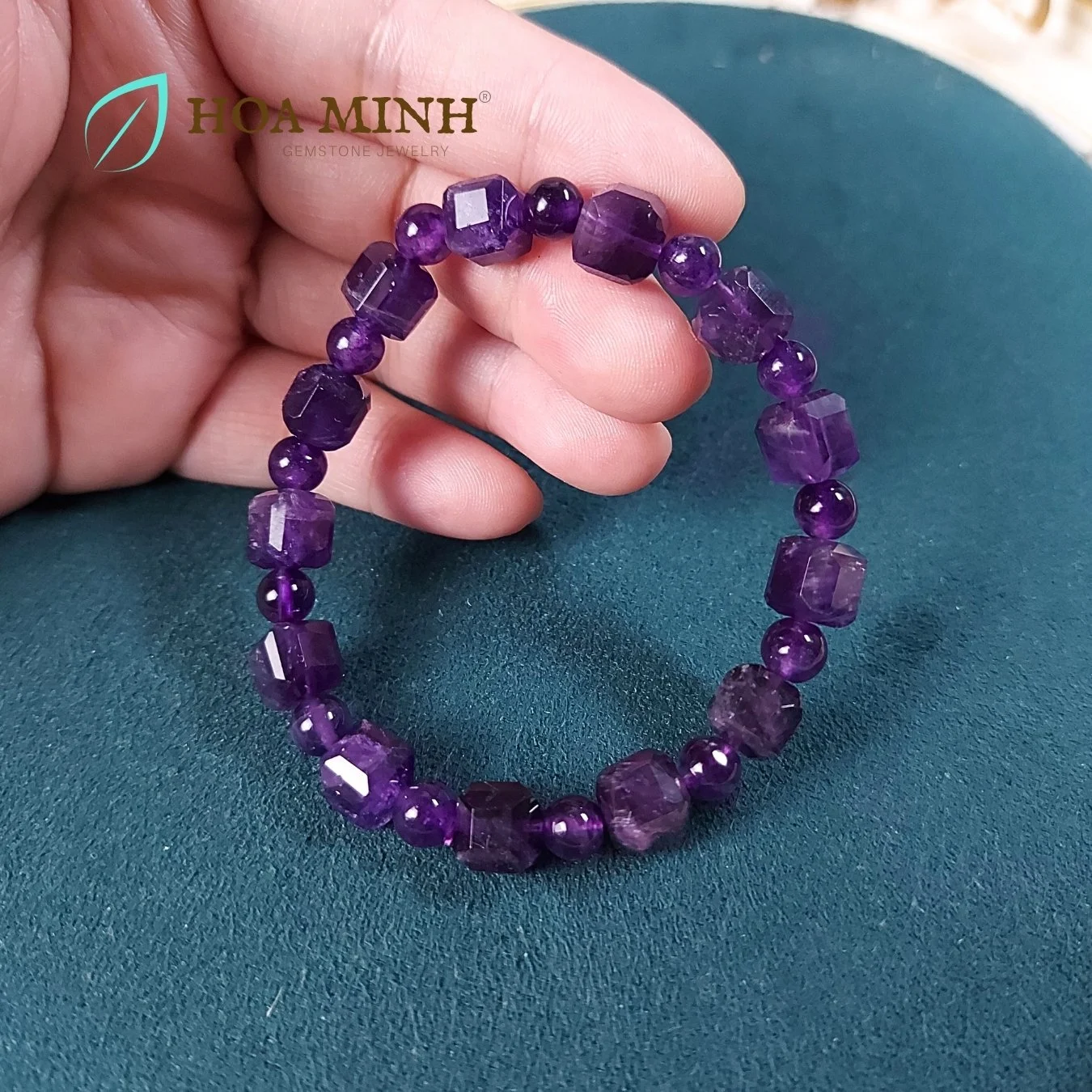 7-vong-tay-da-thach-anh-tim-amethyst-tu-nhien-size-8-li-kieu-hat-vuong-cat-giac-lap-lanh-phoi-vien-tron-thach-anh-tim-hoa-minh-gem.jpg