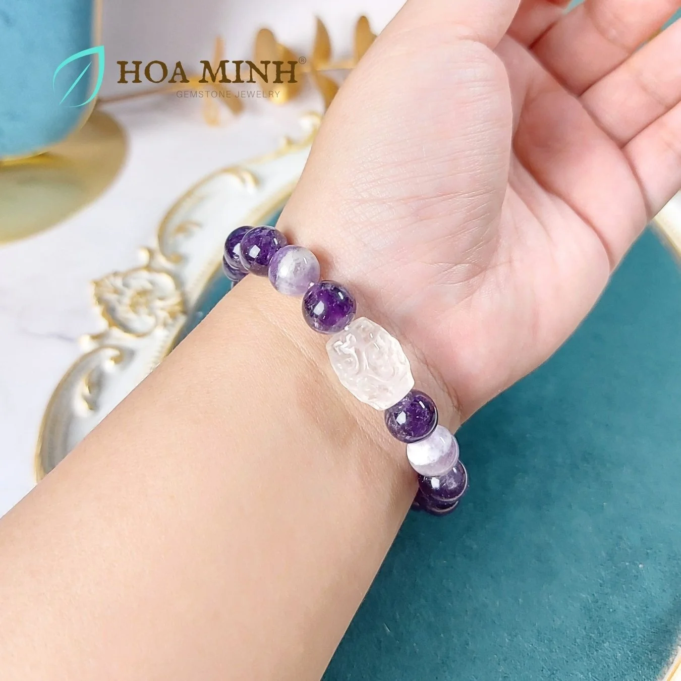 7-vong-tay-da-thach-anh-tim-amethyst-tu-nhien-size-hat-10-li-phoi-lu-thong-thach-anh-trang-cham-van-may-hoa-minh-gem.jpg