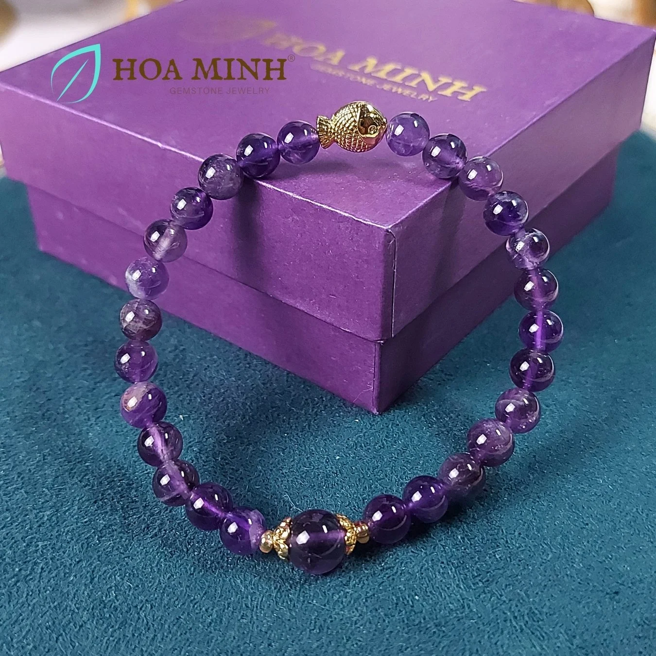 4-vong-tay-da-thach-anh-tim-amethyst-tu-nhien-size-hat-6-5-li-phoi-charm-ca-chep-vang-charm-op-hoa-sang-trong-hoa-minh-gem.jpg