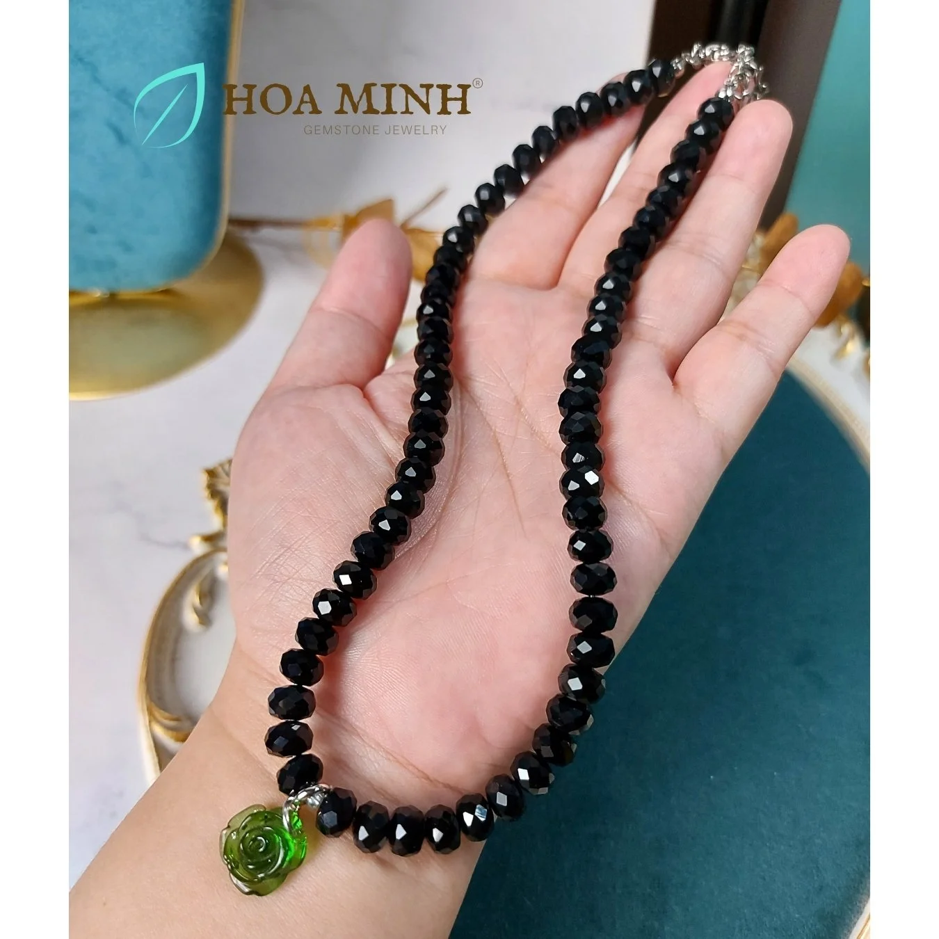 6-chuoi-deo-co-choker-da-ma-nao-den-cat-giac-oval-size-7-5-li-phoi-mat-hoa-hong-xanh-doc-dao-thoi-thuong-hoa-minh-gem.jpg