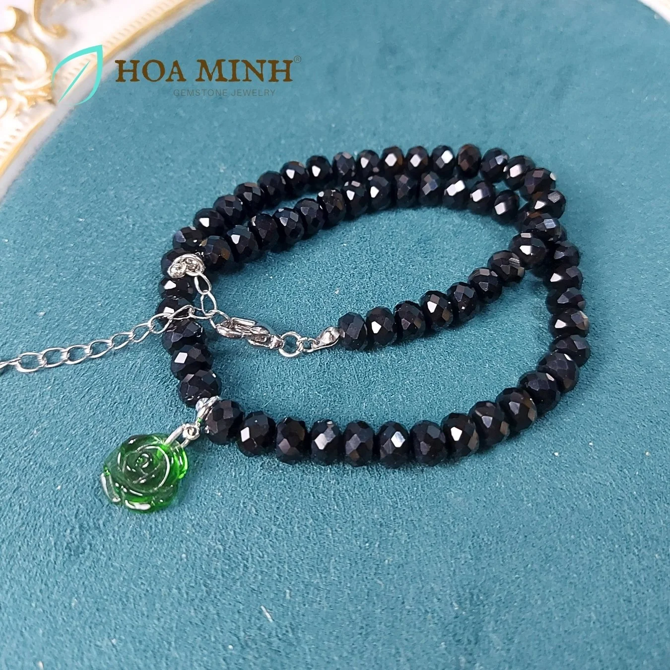 7-chuoi-deo-co-choker-da-ma-nao-den-cat-giac-oval-size-7-5-li-phoi-mat-hoa-hong-xanh-doc-dao-thoi-thuong-hoa-minh-gem.jpg