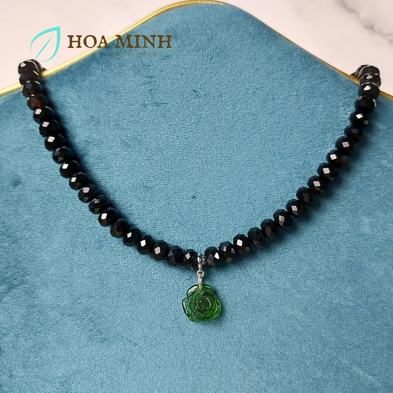 9-chuoi-deo-co-choker-da-ma-nao-den-cat-giac-oval-size-7-5-li-phoi-mat-hoa-hong-xanh-doc-dao-thoi-thuong-hoa-minh-gem.jpg