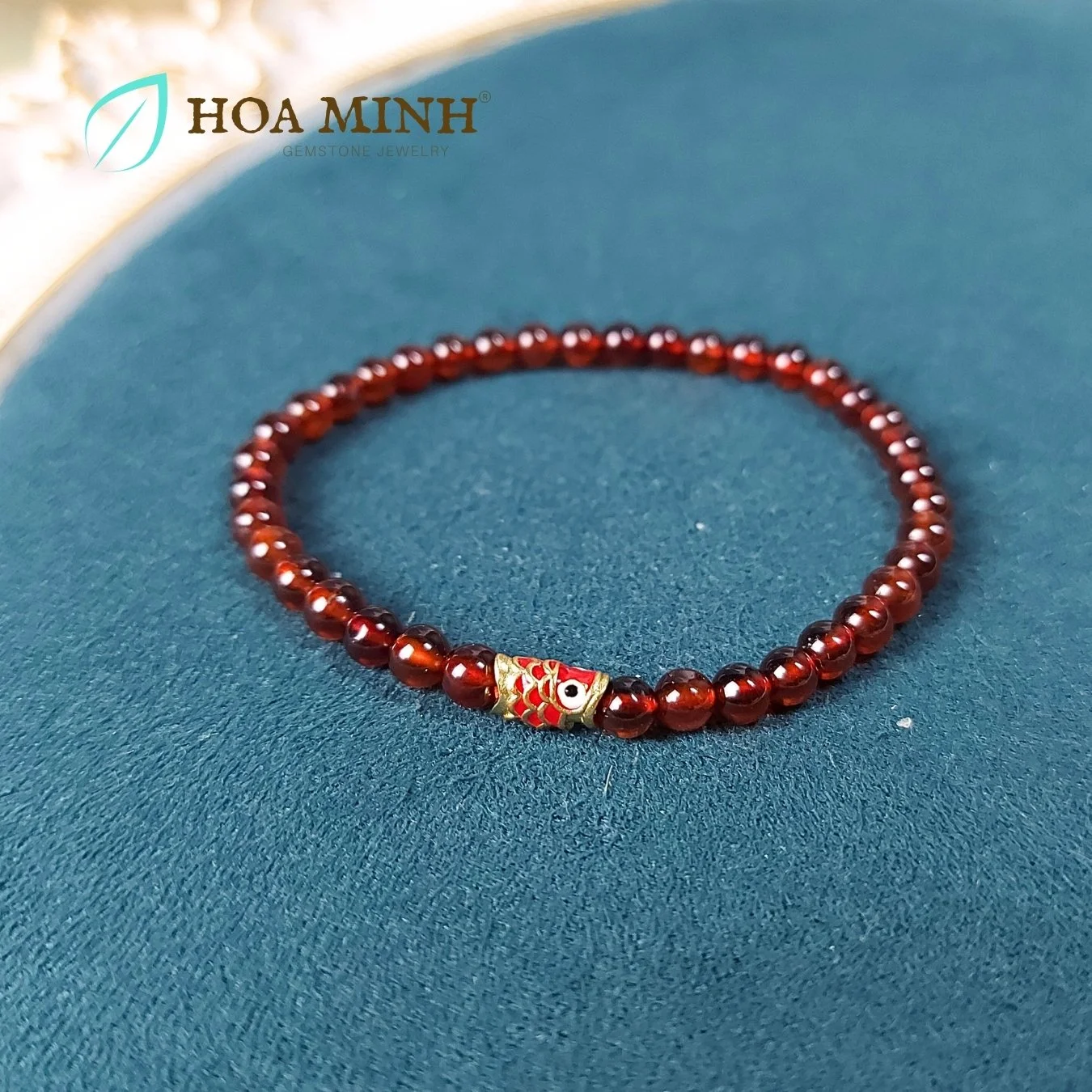 6-vong-tay-da-ngoc-hong-luu-garnet-size-mini-4-7-li-phoi-charm-ca-chep-xo-ngang-may-man-thinh-vuong-hop-menh-hoa-tho-hoa-minh-gem.jpg