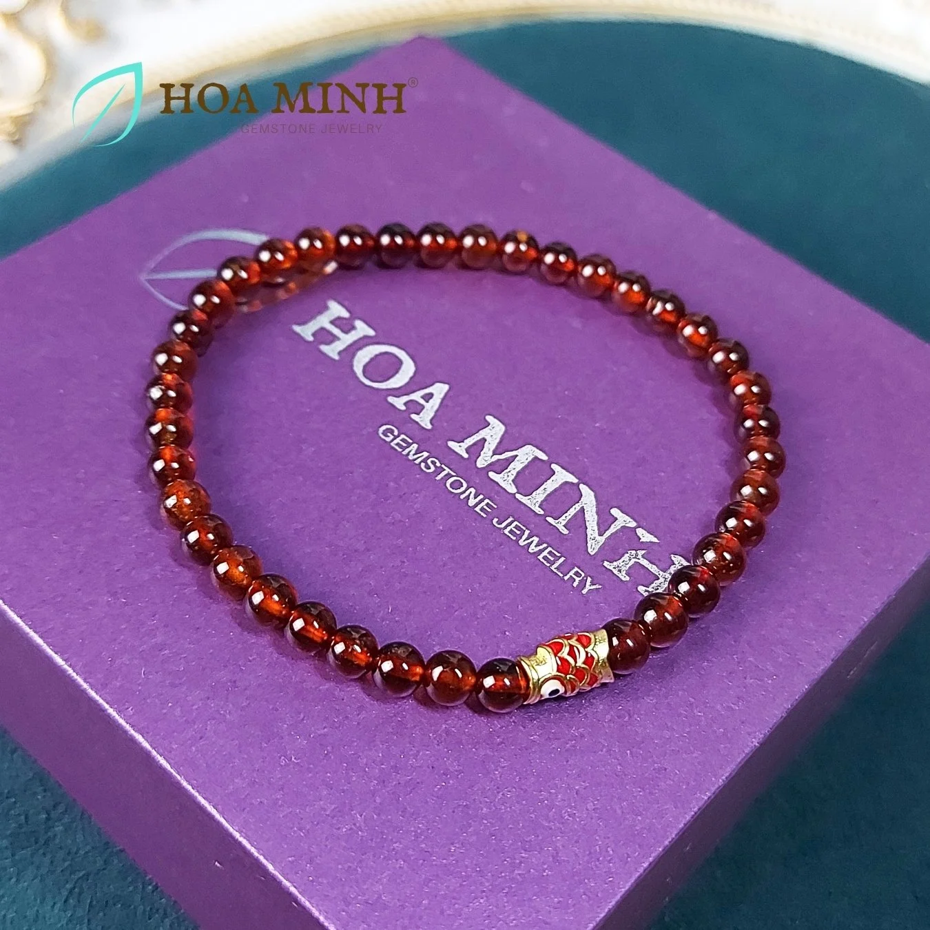 8-vong-tay-da-ngoc-hong-luu-garnet-size-mini-4-7-li-phoi-charm-ca-chep-xo-ngang-may-man-thinh-vuong-hop-menh-hoa-tho-hoa-minh-gem.jpg