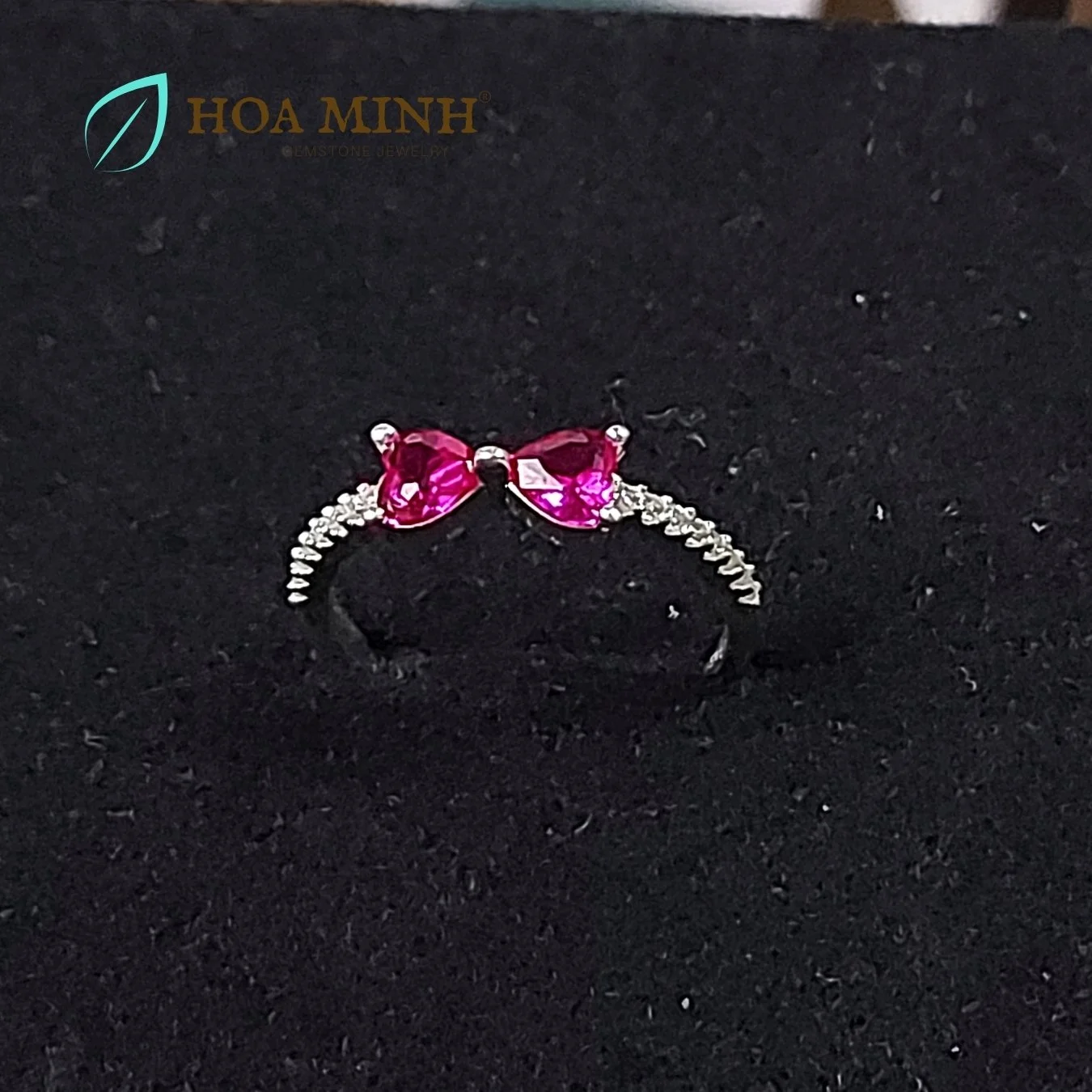 Nhẫn size nhỏ nơ trái tim đá màu đỏ ruby size 4 đường kính 14.8mm
