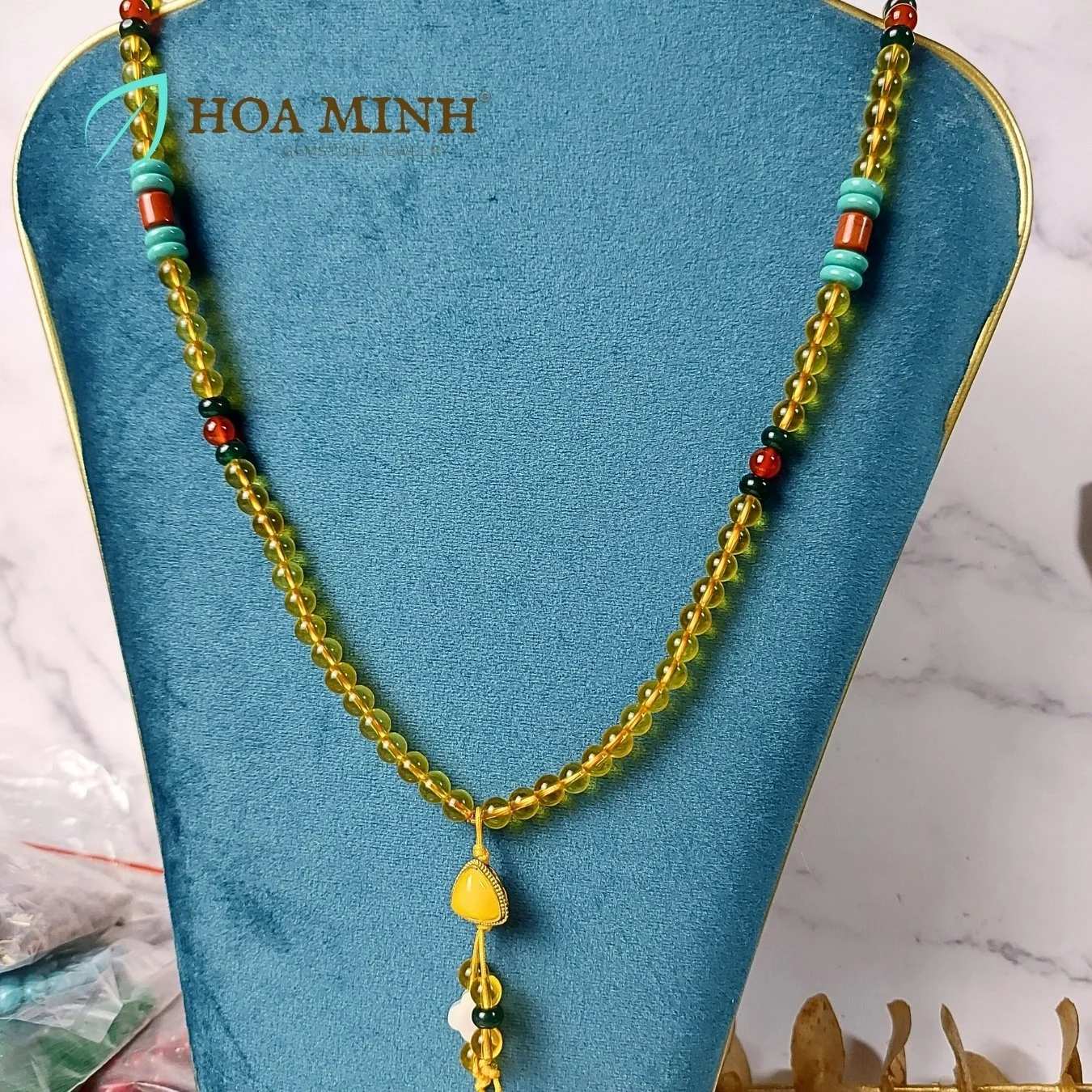 1-vong-chuoi-108-hat-da-thach-anh-vang-size-6-li-phoi-ngoc-jasper-vuong-charm-ma-nao-co-4-la-xa-cu--hoa-minh-gem.jpg