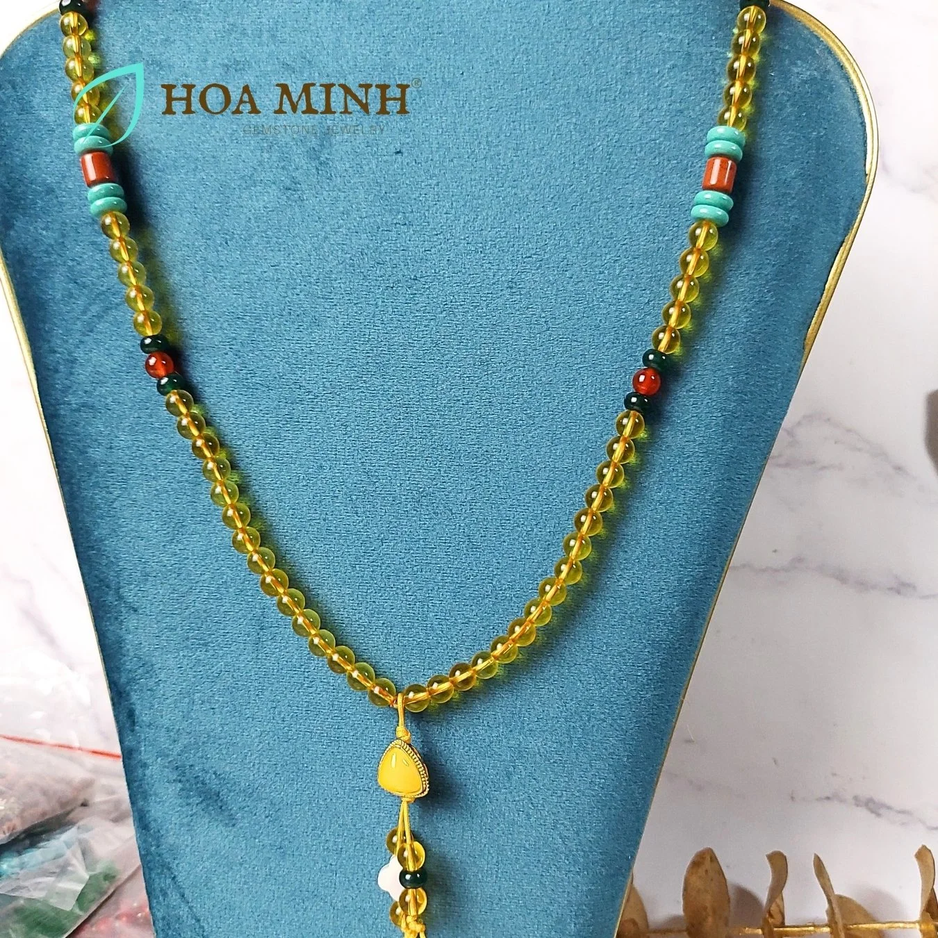 13-vong-chuoi-108-hat-da-thach-anh-vang-size-6-li-phoi-ngoc-jasper-vuong-charm-ma-nao-co-4-la-xa-cu--hoa-minh-gem.jpg