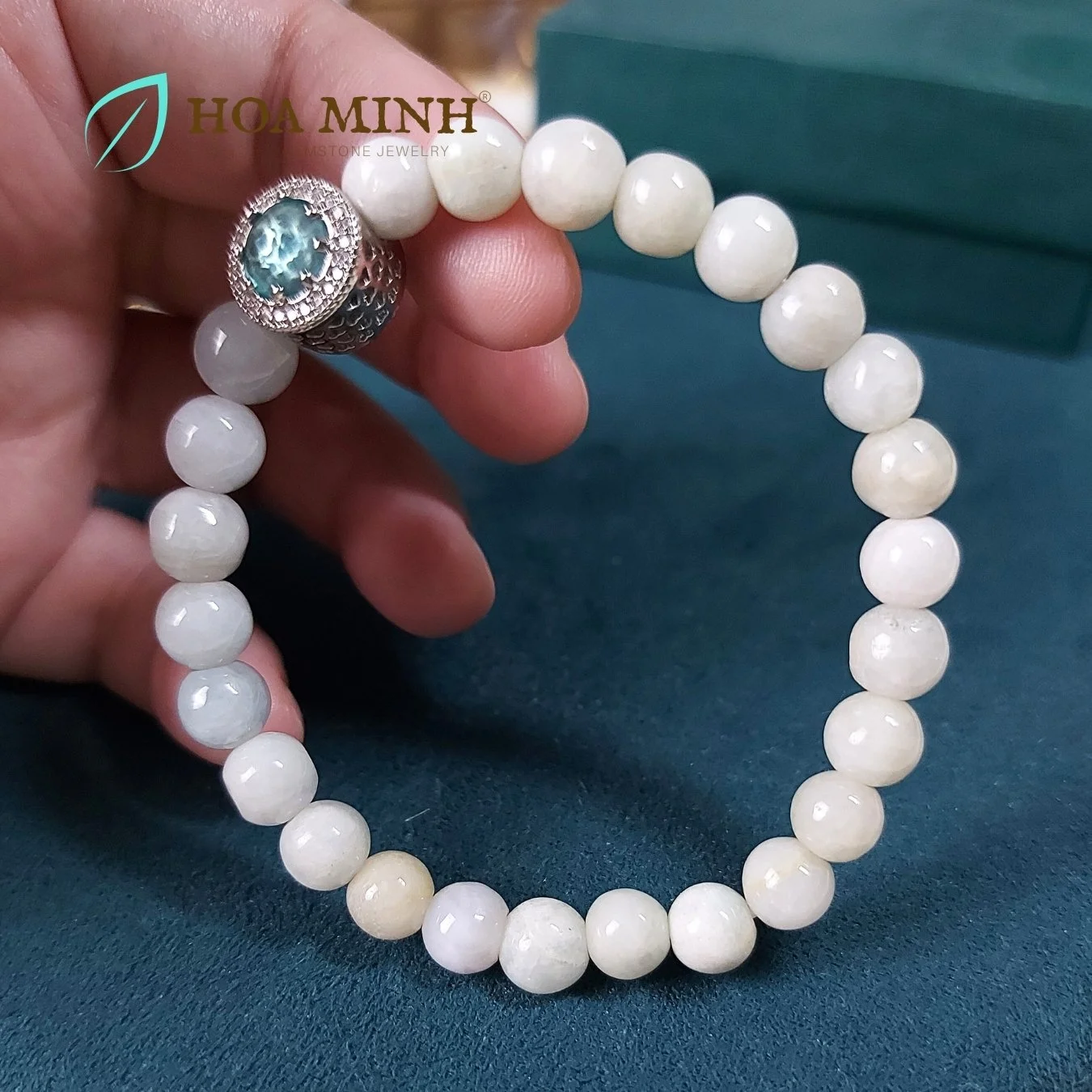 5-vong-ngoc-cam-thach-trang--cam-thach-bach-ngoc-size-hat-73-li-phoi-charm-pan-xinh-xan-co-dien-khong-ken-menh--hoa-minh-gem.jpg