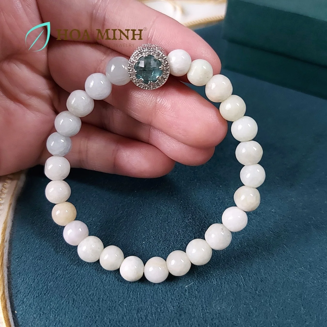 10-vong-ngoc-cam-thach-trang--cam-thach-bach-ngoc-size-hat-73-li-phoi-charm-pan-xinh-xan-co-dien-khong-ken-menh--hoa-minh-gem.jpg