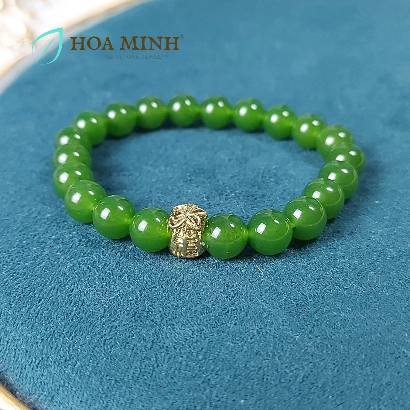 2-vong-tay-phong-thuy-da-ma-nao-mau-xanh-ngoc-size-hat-8-li-phoi-charm-xi-vang-phong-cach-sang-trong-thoi-trang-hoa-minh-gem.jpg