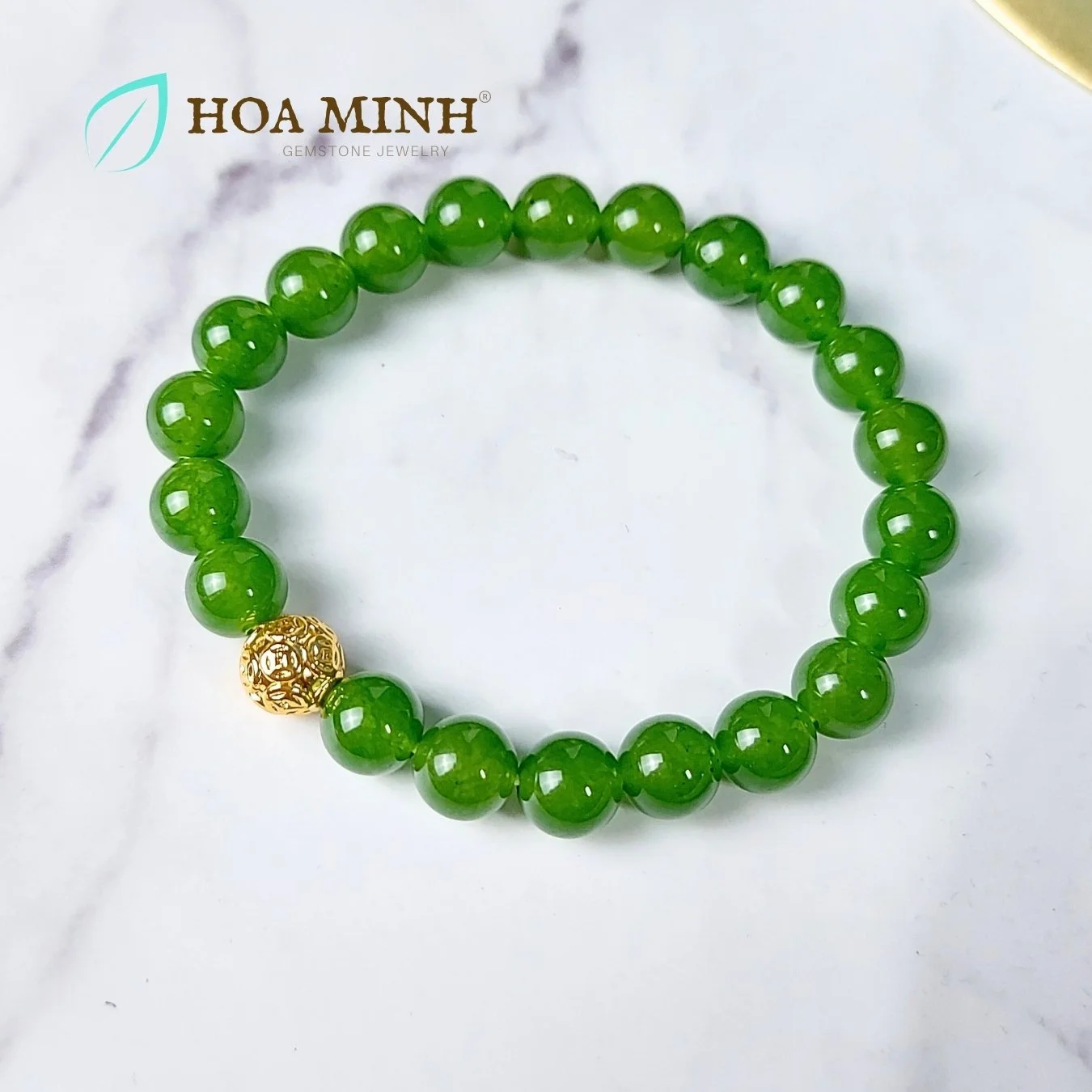 10-vong-tay-phong-thuy-da-ma-nao-mau-xanh-ngoc-size-hat-8-li-phoi-charm-xi-vang-phong-cach-sang-trong-thoi-trang-hoa-minh-gem.jpg