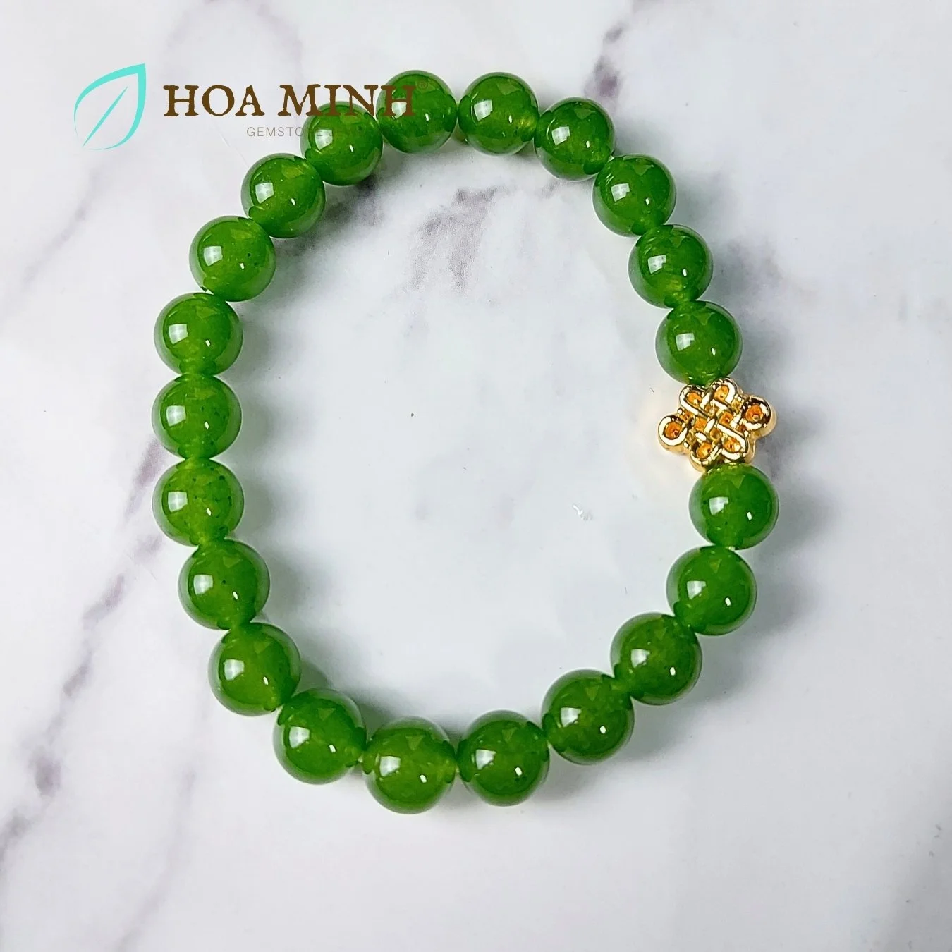 16-vong-tay-phong-thuy-da-ma-nao-mau-xanh-ngoc-size-hat-8-li-phoi-charm-xi-vang-phong-cach-sang-trong-thoi-trang-hoa-minh-gem.jpg
