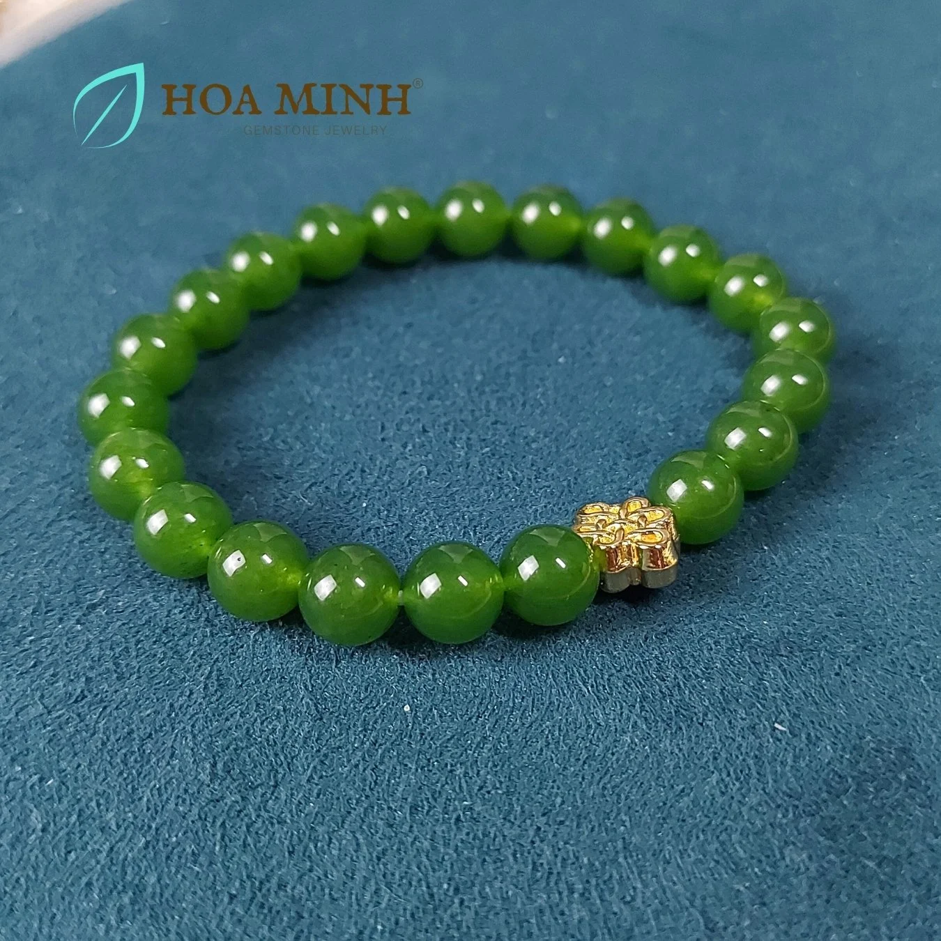 22-vong-tay-phong-thuy-da-ma-nao-mau-xanh-ngoc-size-hat-8-li-phoi-charm-xi-vang-phong-cach-sang-trong-thoi-trang-hoa-minh-gem.jpg