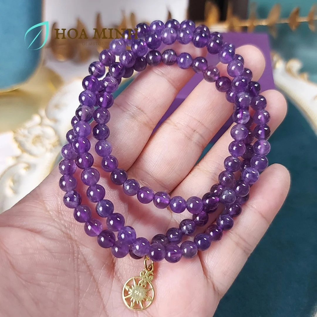 4-vong-chuoi-108-hat-da-thach-anh-tim-amethyst-tu-nhien-size-hat-5-5-li-phoi-charm-bac-xi-vang-hinh-la-ban-cao-cap-hoa-minh-gem.jpg