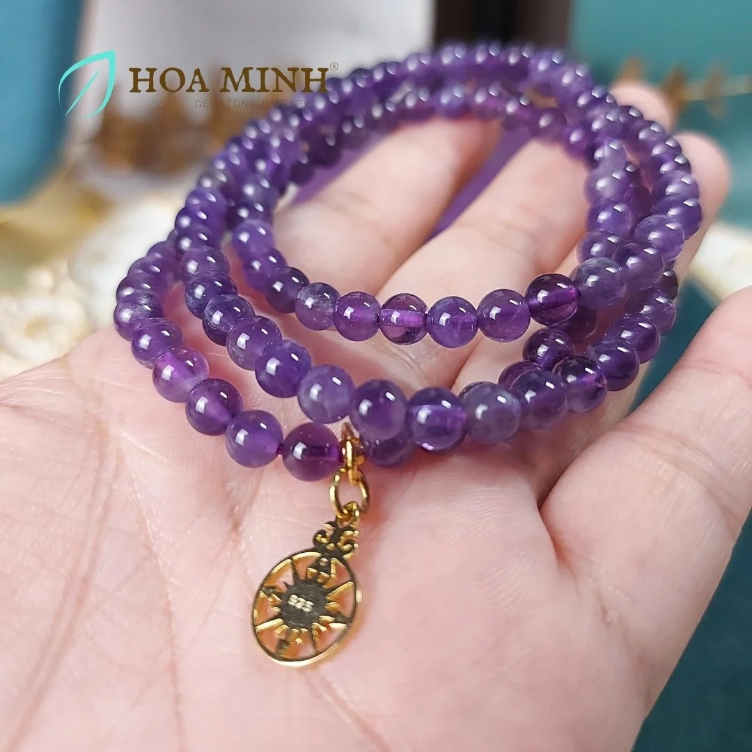 10-vong-chuoi-108-hat-da-thach-anh-tim-amethyst-tu-nhien-size-hat-5-5-li-phoi-charm-bac-xi-vang-hinh-la-ban-cao-cap-hoa-minh-gem.jpg