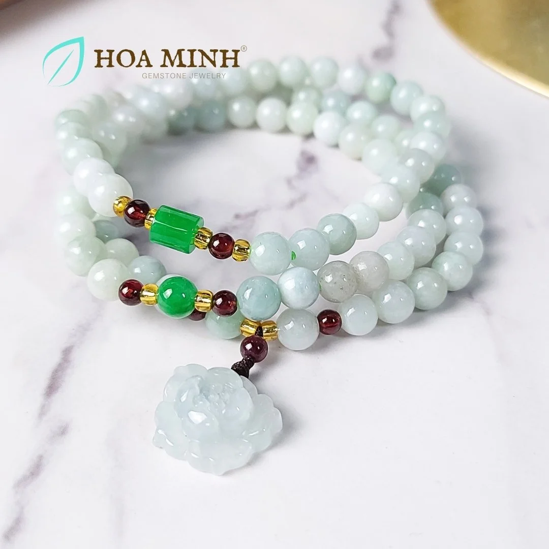 11-vong-chuoi-quan-3-da-ngoc-cam-thach-trang-size-6-li-phoi-charm-da-hoa-sen-phong-cach-thanh-lich-khiem-cung-khong-ken-menh-hoa-minh-gem.jpg