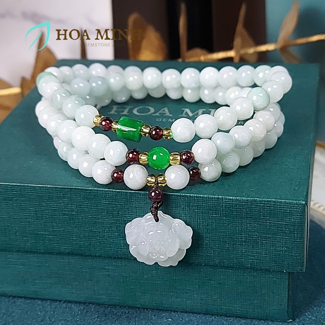 12-vong-chuoi-quan-3-da-ngoc-cam-thach-trang-size-6-li-phoi-charm-da-hoa-sen-phong-cach-thanh-lich-khiem-cung-khong-ken-menh-hoa-minh-gem.jpg