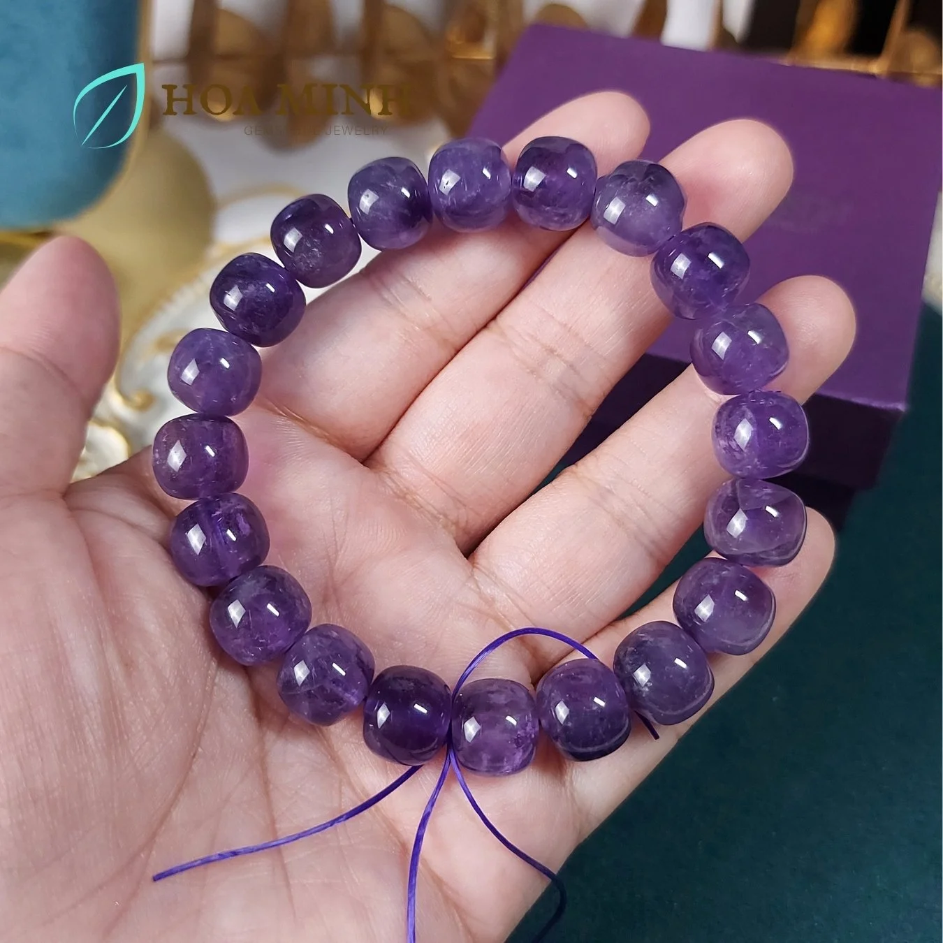 7-vong-tay-da-thach-anh-tim-amethyst-tu-nhien-hat-vuong-bo-tron-size-11-li-phong-cach-co-dien-hoang-gia-hoa-minh-gem.jpg