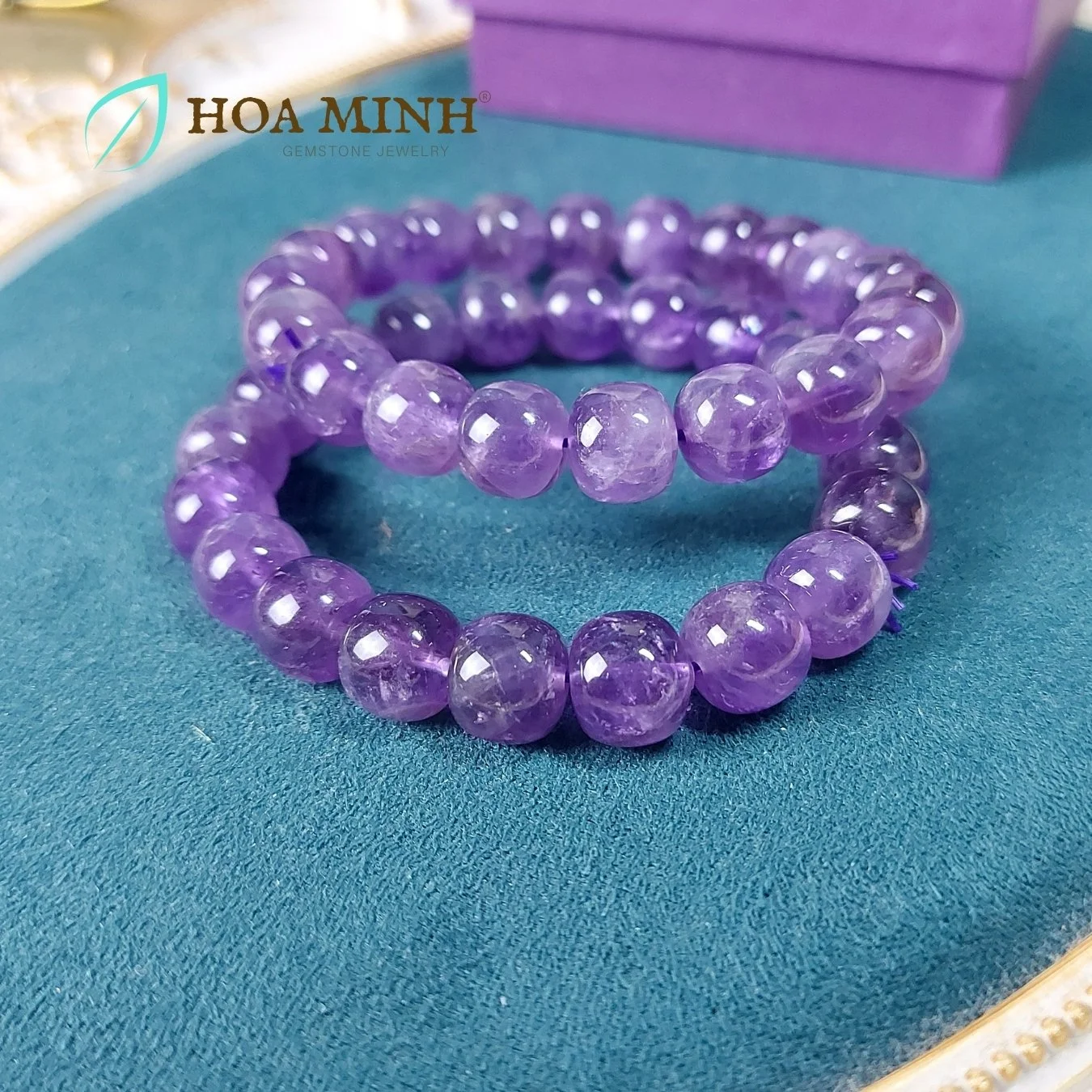 9-vong-tay-da-thach-anh-tim-amethyst-tu-nhien-hat-vuong-bo-tron-size-11-li-phong-cach-co-dien-hoang-gia-hoa-minh-gem.jpg