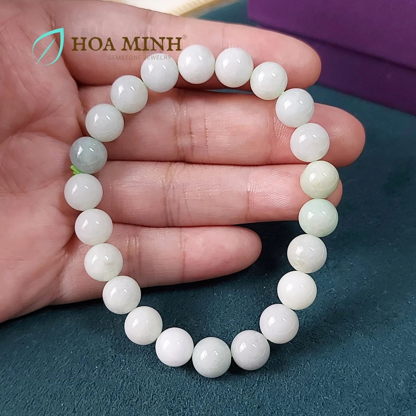 5-vong-tay-ngoc-cam-thach-trang-nga-xanh-size-hat-82-li-thanh-lich-toi-gian-khong-ken-menh--hoa-minh-gem.jpg
