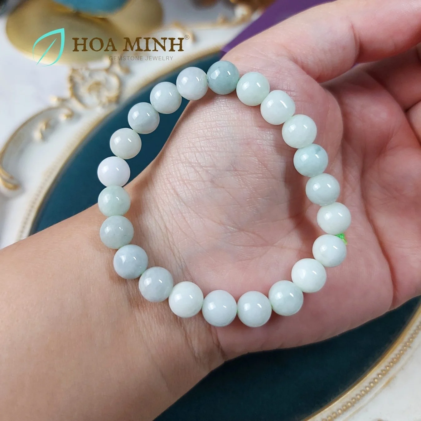 9-vong-tay-ngoc-cam-thach-trang-nga-xanh-size-hat-82-li-thanh-lich-toi-gian-khong-ken-menh--hoa-minh-gem.jpg