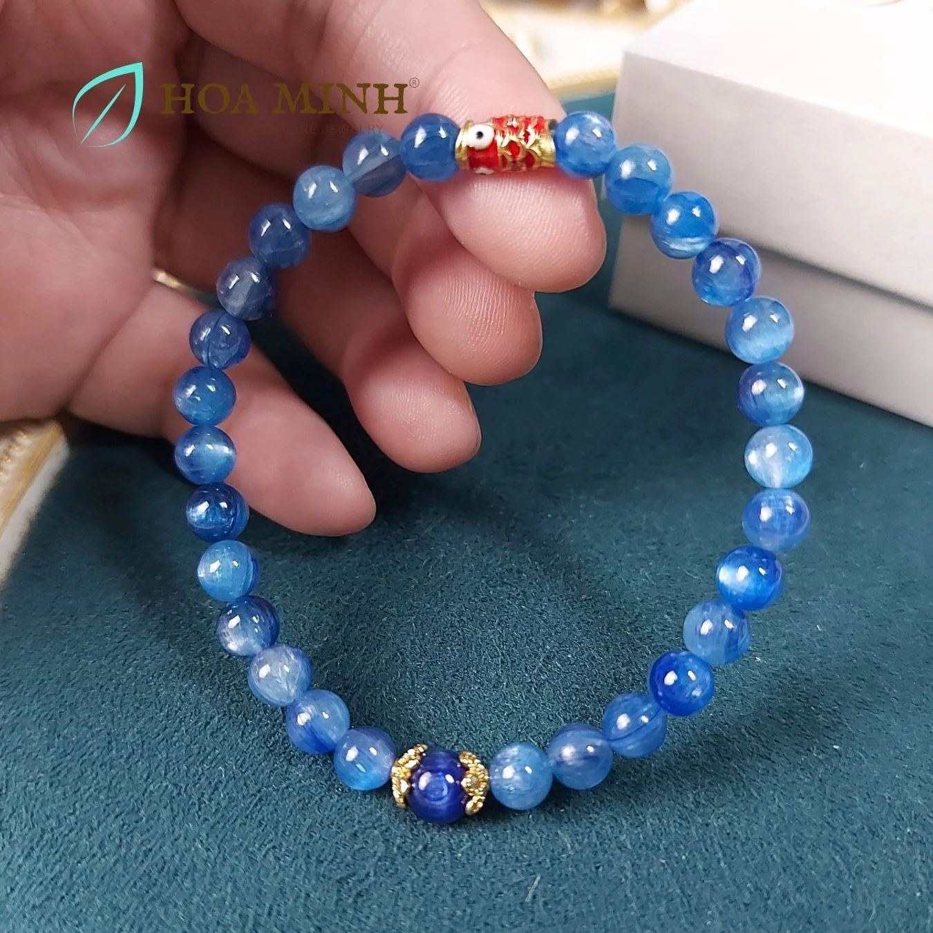 4-vong-tay-da-kyanite-vip-sapphia-nuoc-tu-nhien-size-mini-5-8-li-phoi-charm-op-hoa-charm-ca-chep-xo-ngang-xinh-xan-hoa-minh-gem.jpg