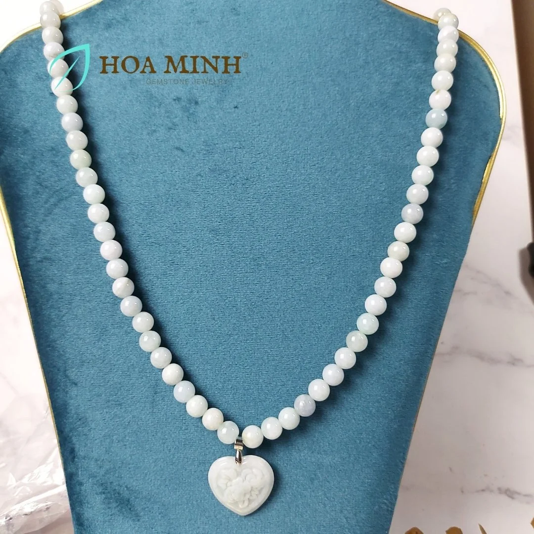 Dây chuyền chuỗi cổ 86 hạt Cẩm Thạch size hạt 7.8 li phối mặt trái tim chạm hoa hồng cẩm thạch cổ điển, sang trọng