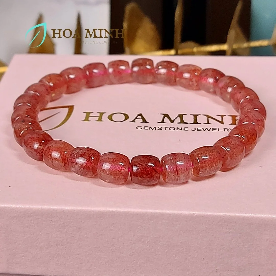 1-vong-tay-da-thach-anh-dau-hong-do-kieu-hat-vuong-size-7-5-li-phong-cach-thoi-trang-sang-trong-hoa-minh-gem.jpg