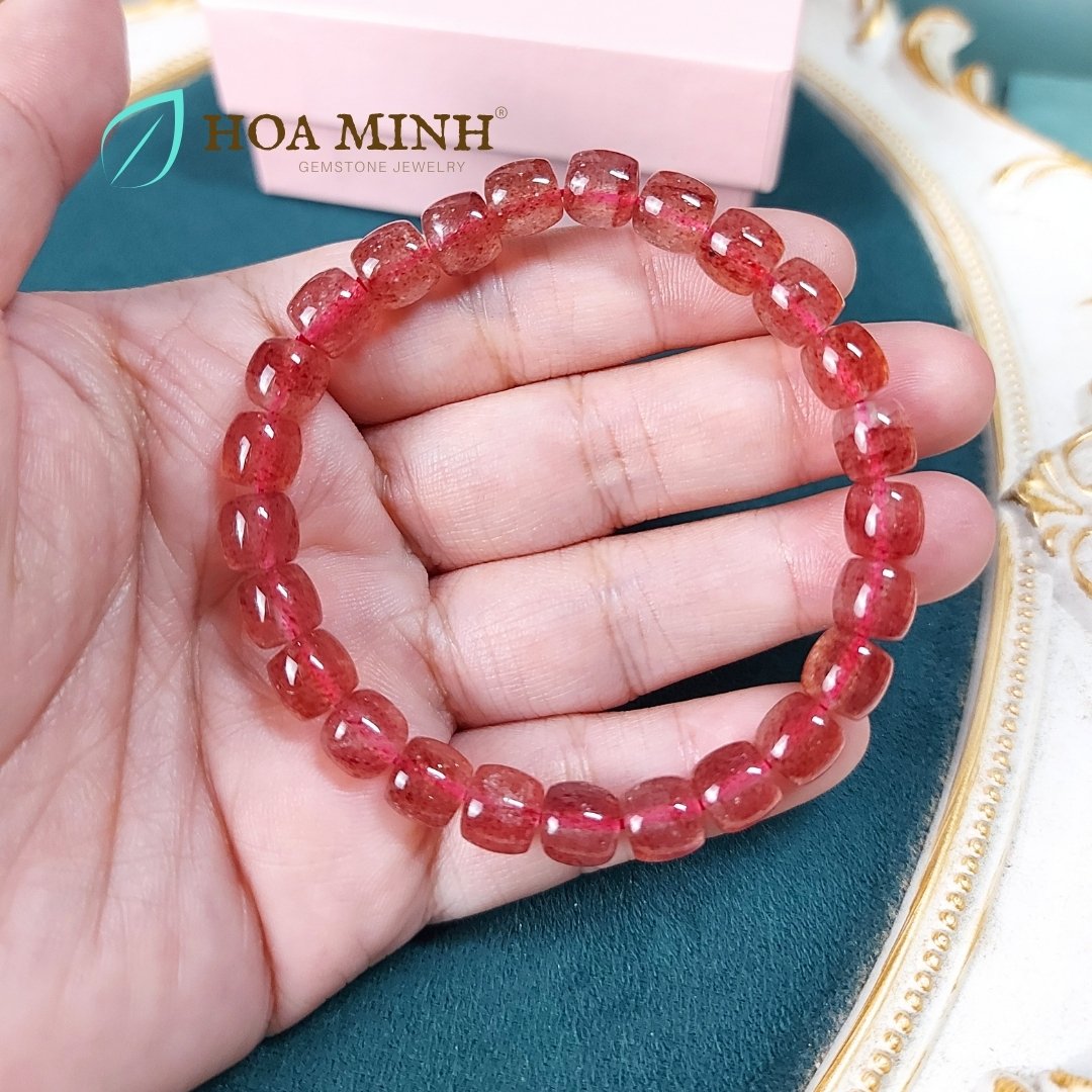 2-vong-tay-da-thach-anh-dau-hong-do-kieu-hat-vuong-size-7-5-li-phong-cach-thoi-trang-sang-trong-hoa-minh-gem.jpg