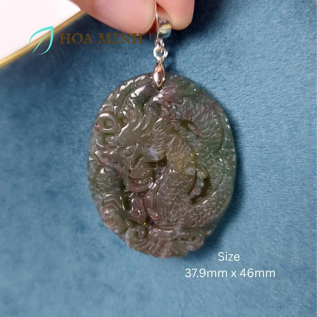 5-mat-day-chuyen-da-chalcedony-xanh-oval-cham-khac-hinh-rong-size-37-9mm-x-46mm-tinh-xao-phong-thuy-vuong-tai-hoa-minh-gem-mat-day-chuyen-da-chalcedony-xanh-oval-cham-khac-hinh-rong-size-37-9mm-x-46mm-tinh-xao-phong-thuy-vuong-tai-hoa-minh-gem.jpg