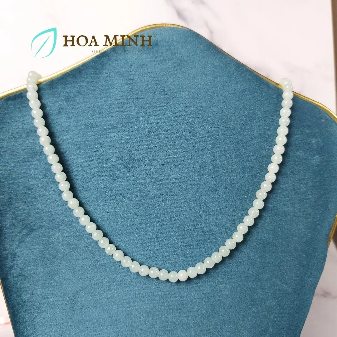 11-vong-co-108-hat-ngoc-cam-thach-a-xanh-tao-size-hat-55-li-co-the-deo-thanh-vong-tay-vip-trong-bong--hoa-minh-gem.jpg