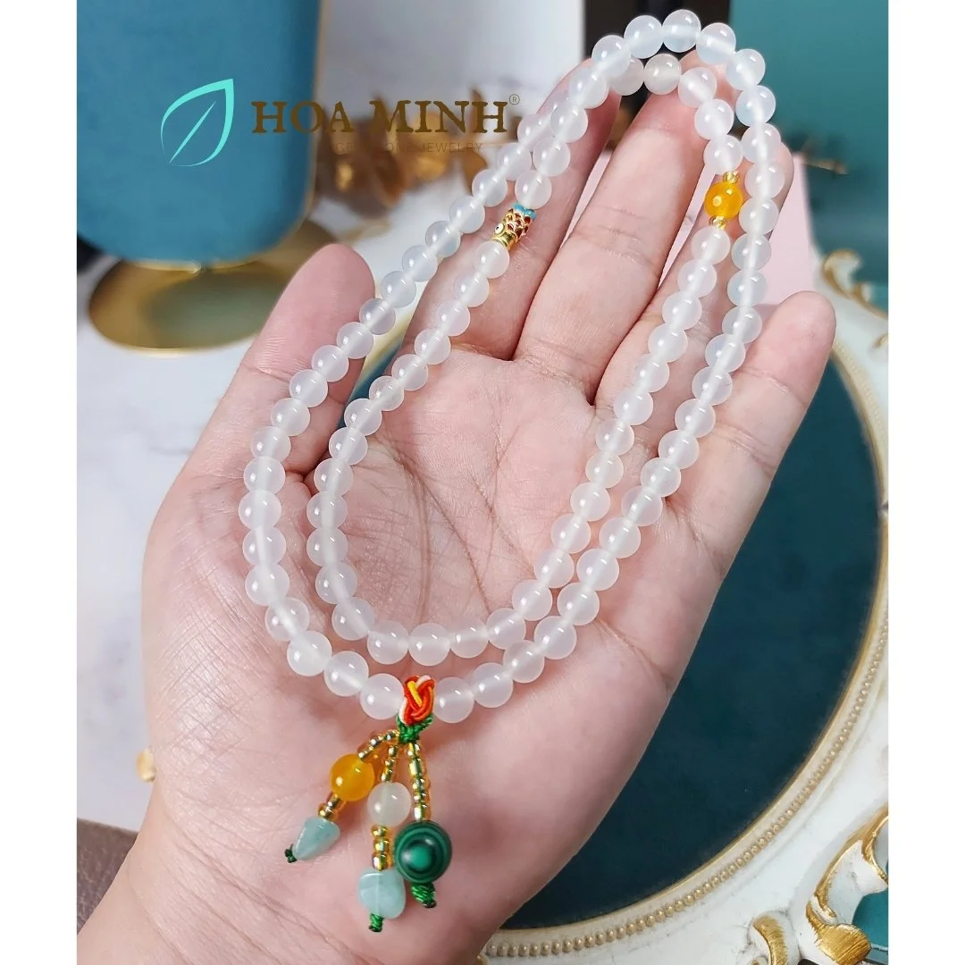 4-vong-tay-quan-3-da-ma-nao-trang-size-hat-6-3-li-mix-charm-ca-xo-ngang-vien-da-amazonite-cung-mot-so-loai-da-ma-nao-mau-thoi-trang-hoa-minh-gem.jpg