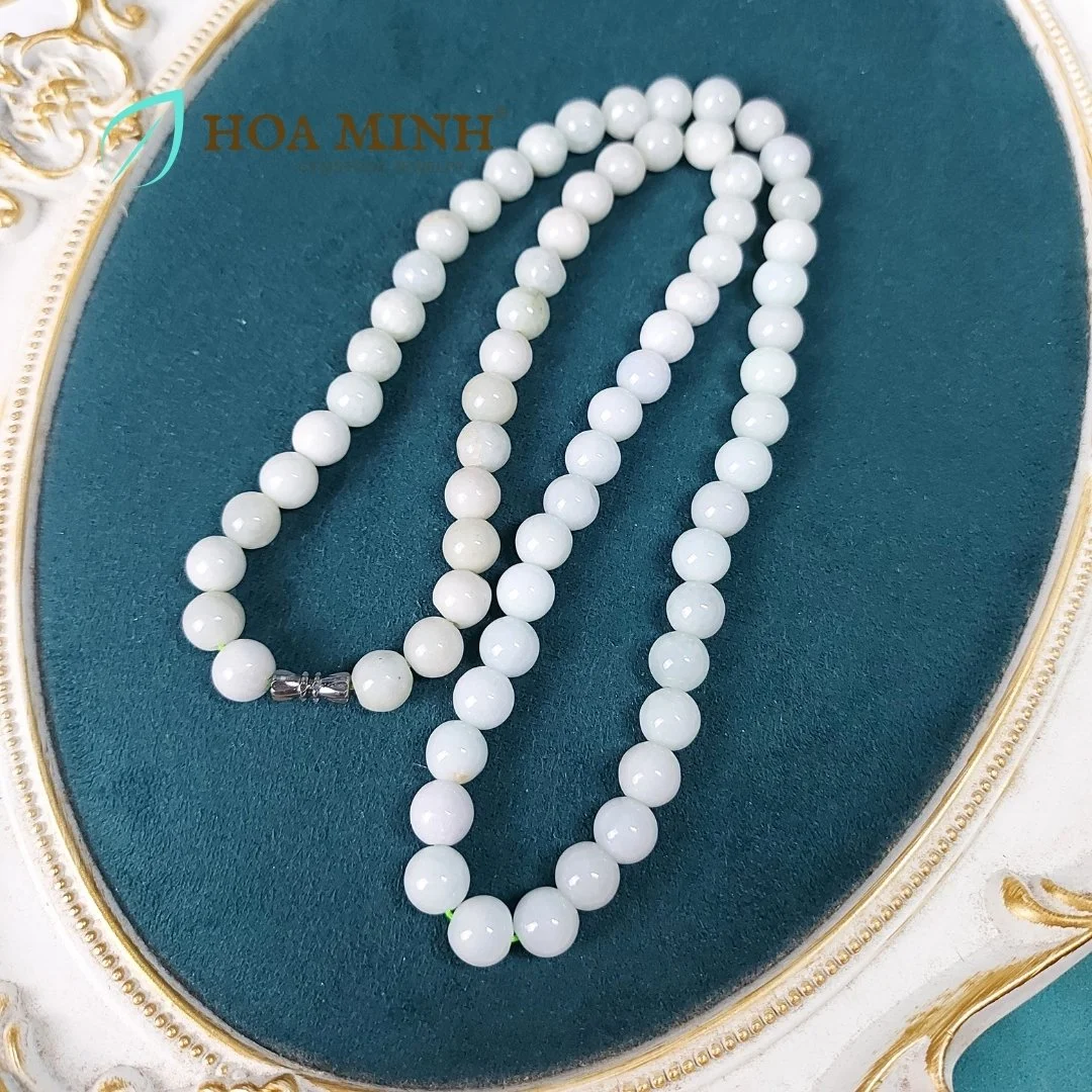 9-chuoi-deo-co-cam-thach-bach-ngoc-68-vien-size-hat-9-4-li-khoa-van-thanh-lich-co-dien-phong-thuy-binh-an-hoa-minh-gem.jpg