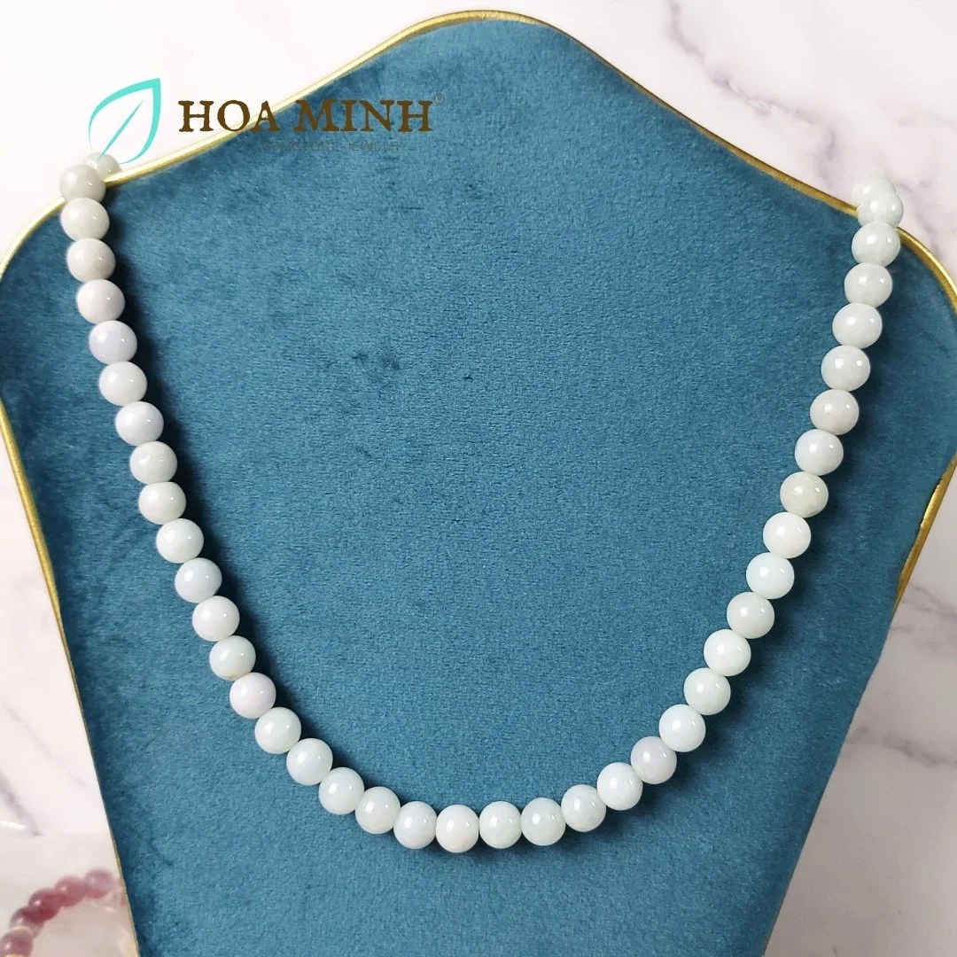 10-chuoi-deo-co-cam-thach-bach-ngoc-68-vien-size-hat-9-4-li-khoa-van-thanh-lich-co-dien-phong-thuy-binh-an-hoa-minh-gem.jpg