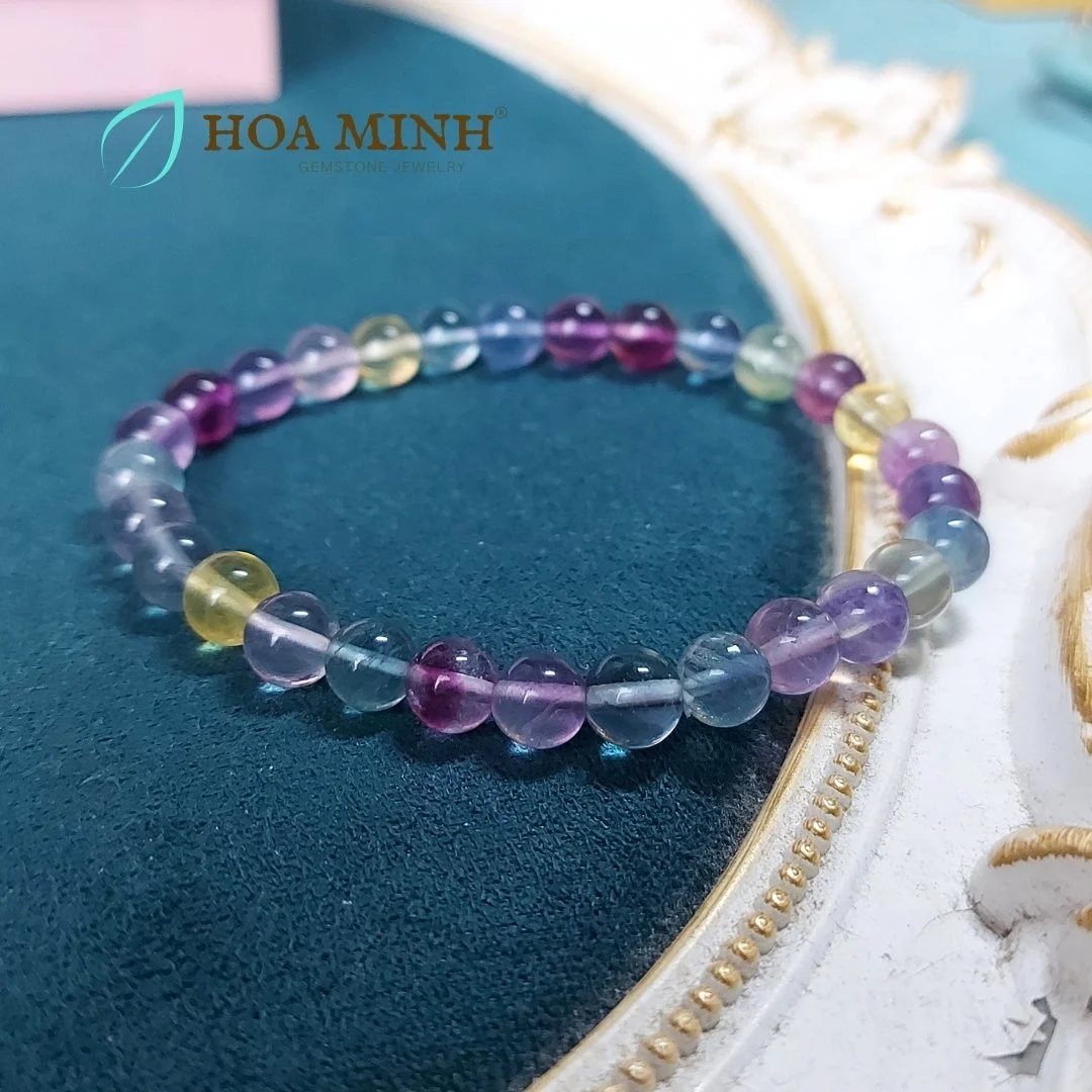 6-vong-tay-da-fluorite-tu-nhien-size-hat-68-li-phong-cach-thanh-lich-thoi-trang-khong-ken-menh--hoa-minh-gem.jpg
