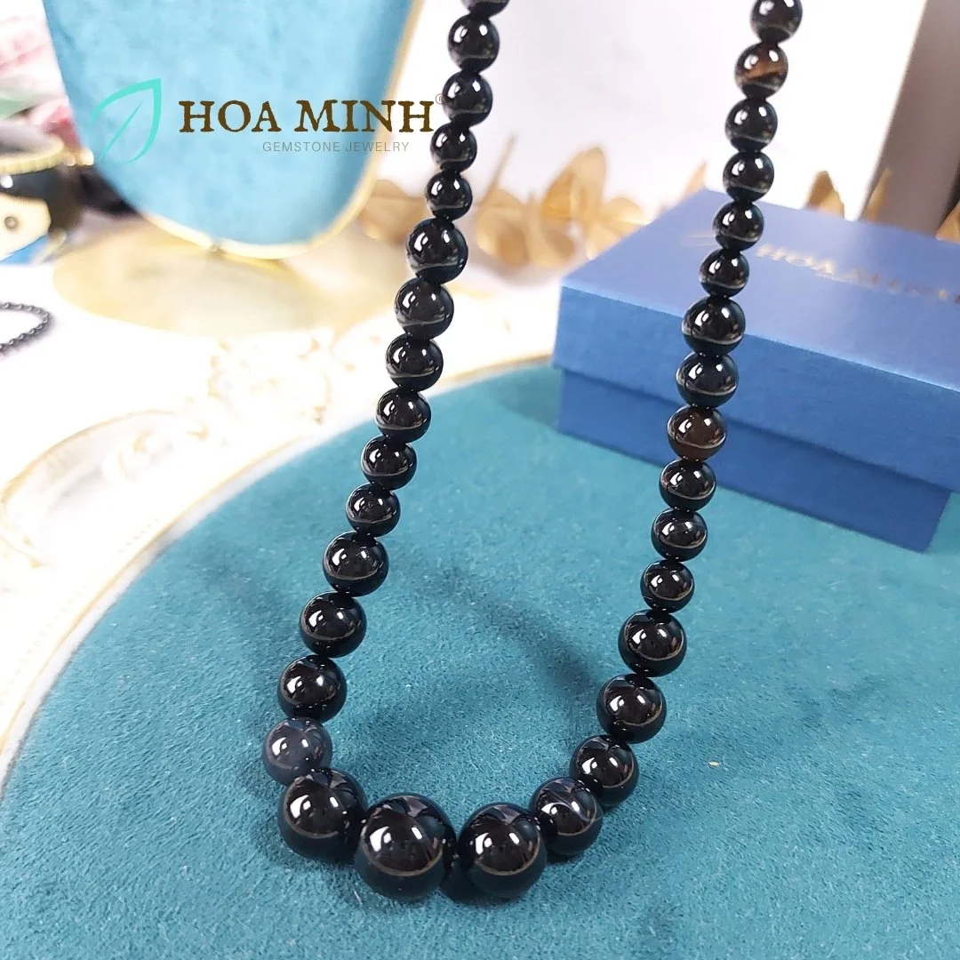8-vong-chuoi-co-da-ma-nao-den-nhieu-size-hat-4-li-den-13-6-li-phong-cach-doc-dao-thoi-trang-hoa-minh-gem.jpg