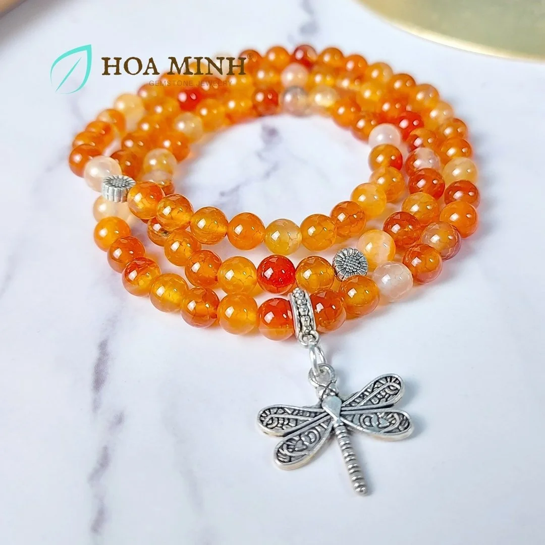 Vòng tay đá Mã Não cam vân rạn size hạt 6.3 li đeo kiểu quấn 3 vòng tay phối charm chuồn chuồn/hoa mai xinh xắn