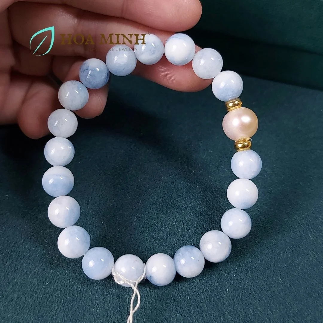 15-vong-tay-da-ma-nao-xanh-phot-size-hat-82-li-phoi-vien-ngoc-trai-charm-banh-xe-xi-vang-sang-trong--hoa-minh-gem.jpg