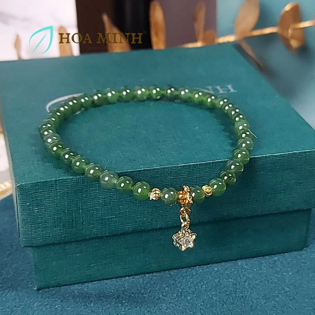 2-vong-tay-ngoc-bich-tu-nhien-size-mini-5-li-phoi-charm-treo-ngoi-sao-dinh-da-bi-cat-giac-thoi-trang-xinh-xan-hoa-minh-gem.jpg