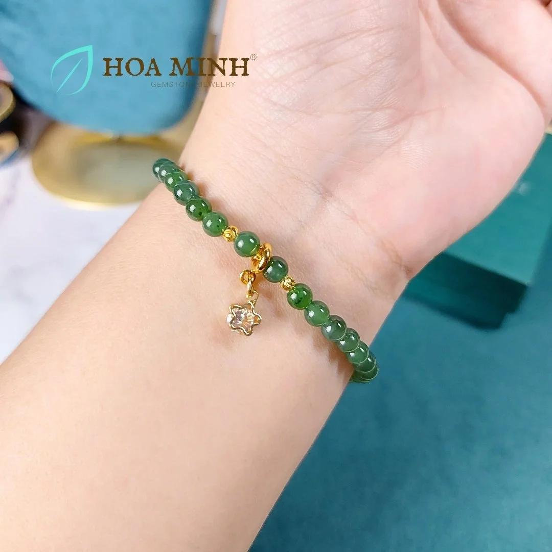 6-vong-tay-ngoc-bich-tu-nhien-size-mini-5-li-phoi-charm-treo-ngoi-sao-dinh-da-bi-cat-giac-thoi-trang-xinh-xan-hoa-minh-gem.jpg