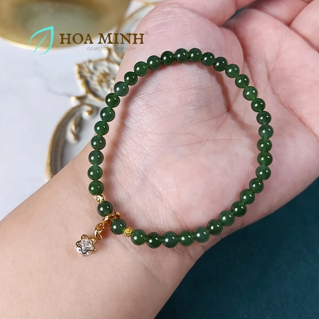 8-vong-tay-ngoc-bich-tu-nhien-size-mini-5-li-phoi-charm-treo-ngoi-sao-dinh-da-bi-cat-giac-thoi-trang-xinh-xan-hoa-minh-gem.jpg
