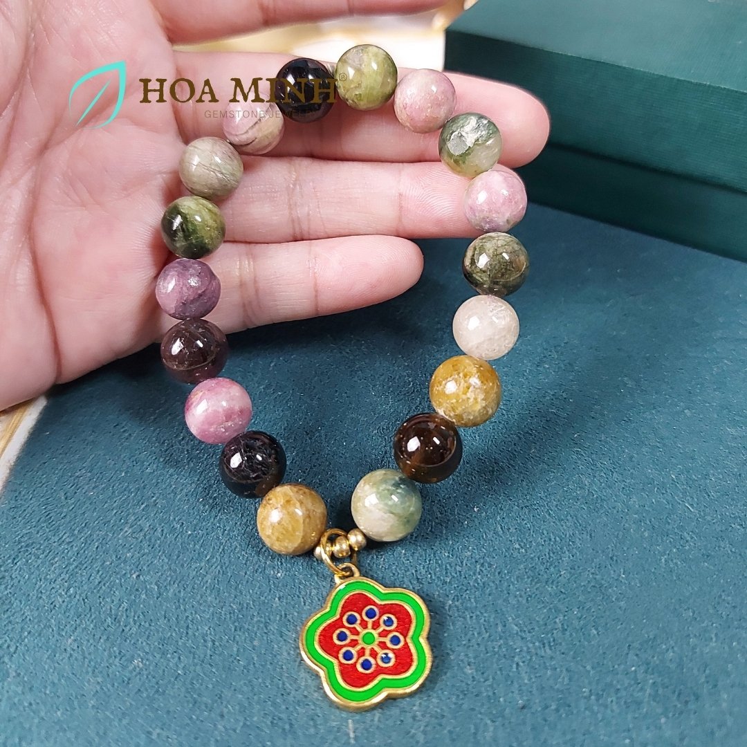 7-vong-da-tourmaline-tu-nhien-size-hat-10-li-mix-charm-hoa-mai-2-mat-phong-cach-thoi-trang-sang-trong--hoa-minh-gem.jpg