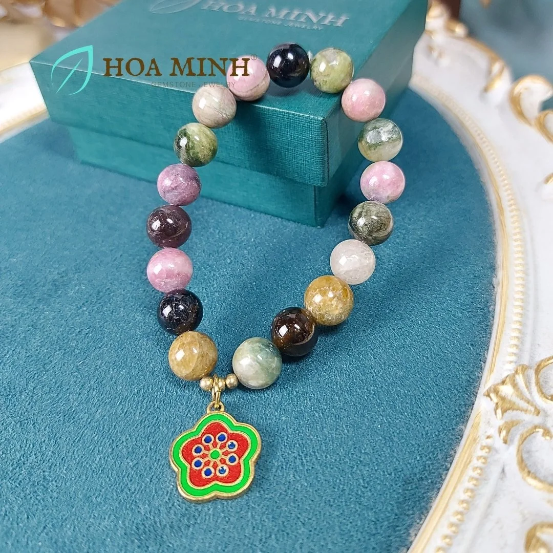 13-vong-da-tourmaline-tu-nhien-size-hat-10-li-mix-charm-hoa-mai-2-mat-phong-cach-thoi-trang-sang-trong--hoa-minh-gem.jpg