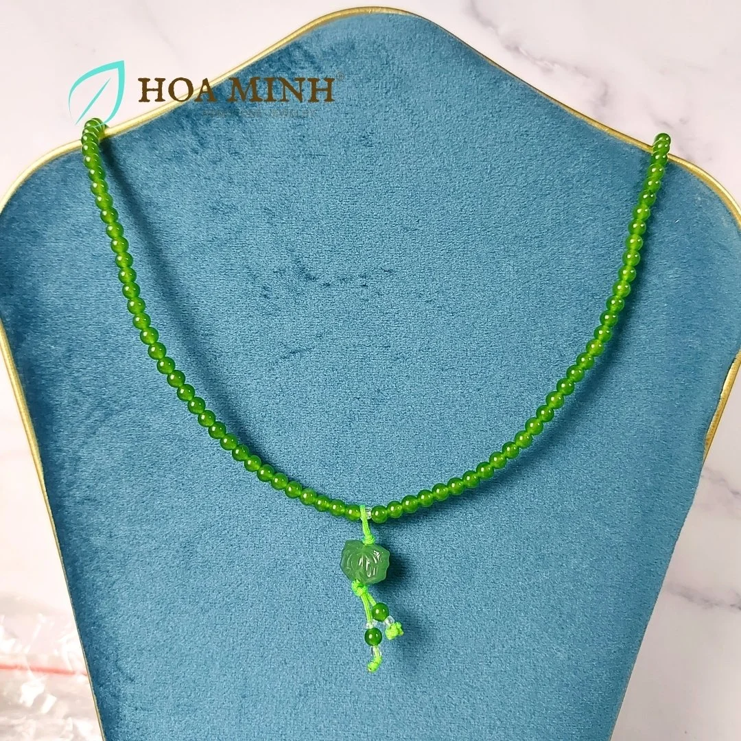 4-vong-tay-da-ma-nao-xanh-mau-ngoc-bich-size-4-5-li-kieu-quan-3-phoi-charm-hoa-sen-vien-ngoc-trai-nho-de-thuong-thoi-trang-cho-menh-moc-hoa-hoa-minh-gem.jpg